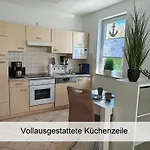 Apartament Ostsee-urlaub-zempin Direkt Am Kuestenwald, Nur Wenige Minuten Zum Strand, Optimal Fuer Paare Mit 1 Hund Bis 45 Cm Schulterhoehe *