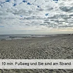Apartament Ostsee-urlaub-zempin Direkt Am Kuestenwald, Nur Wenige Minuten Zum Strand, Optimal Fuer Paare Mit 1 Hund Bis 45 Cm Schulterhoehe *