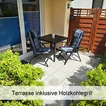 Apartament Ostsee-urlaub-zempin Direkt Am Kuestenwald, Nur Wenige Minuten Zum Strand, Optimal Fuer Paare Mit 1 Hund Bis 45 Cm Schulterhoehe Zempin