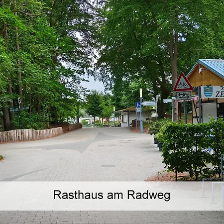 Ostsee-urlaub-zempin Direkt Am Küstenwald, Nur Wenige Minuten Zum Strand, Optimal Für Paare Mit 1 Hund Bis 45 Cm Schulterhöhe * Zempin